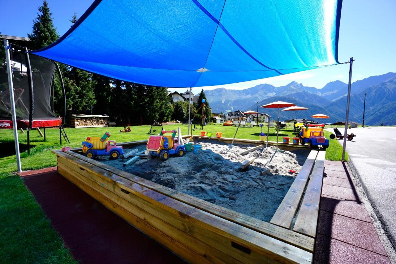 Apart-Hotel Alpinsonnenresidenz Fiss Bagian luar foto