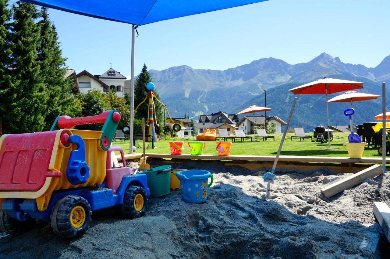 Apart-Hotel Alpinsonnenresidenz Fiss Bagian luar foto