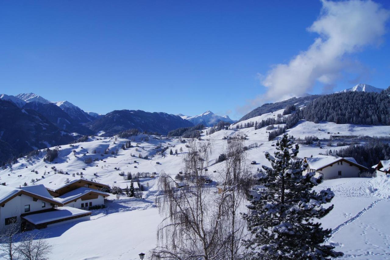Apart-Hotel Alpinsonnenresidenz Fiss Bagian luar foto
