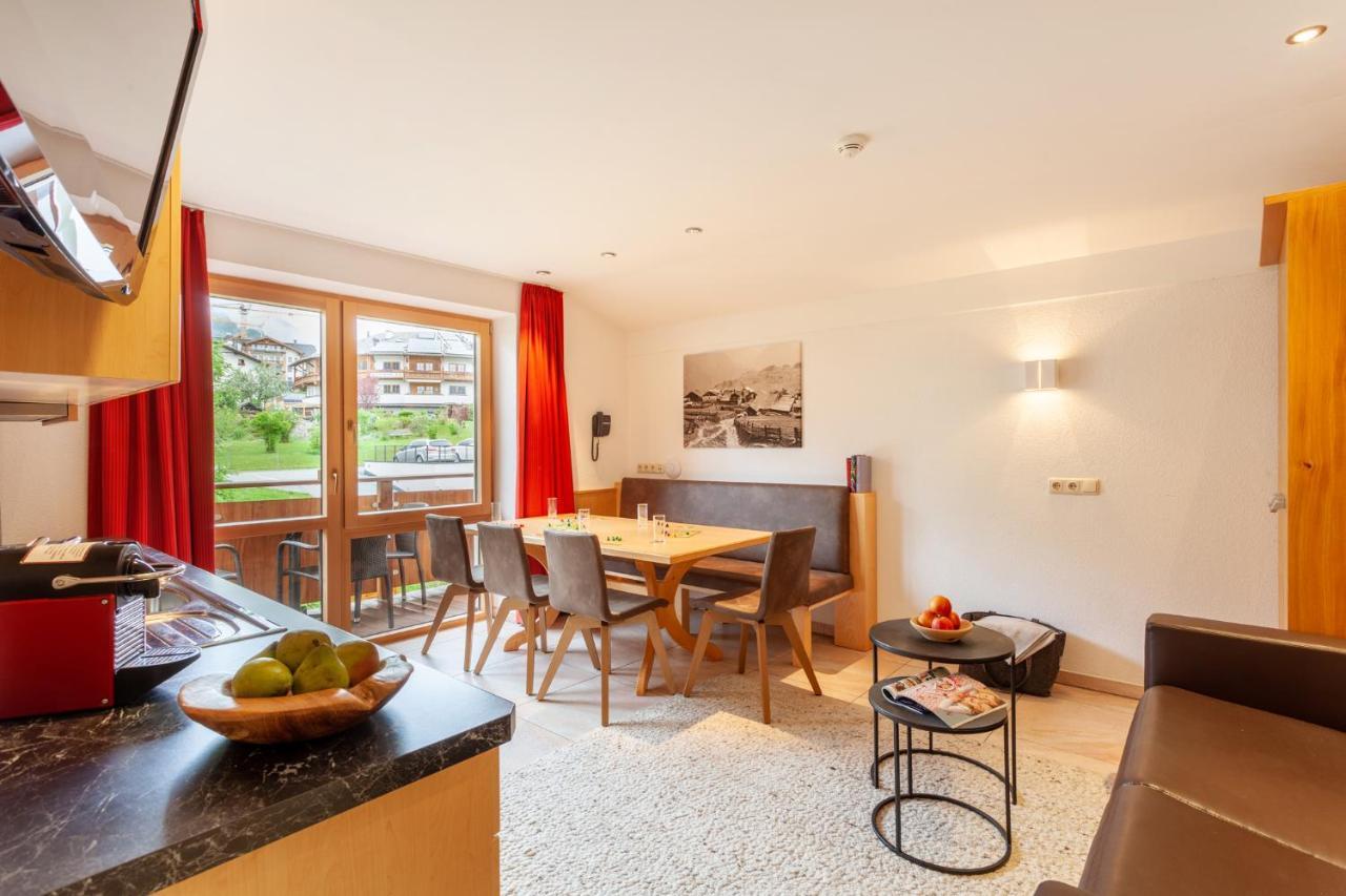Apart-Hotel Alpinsonnenresidenz Fiss Bagian luar foto