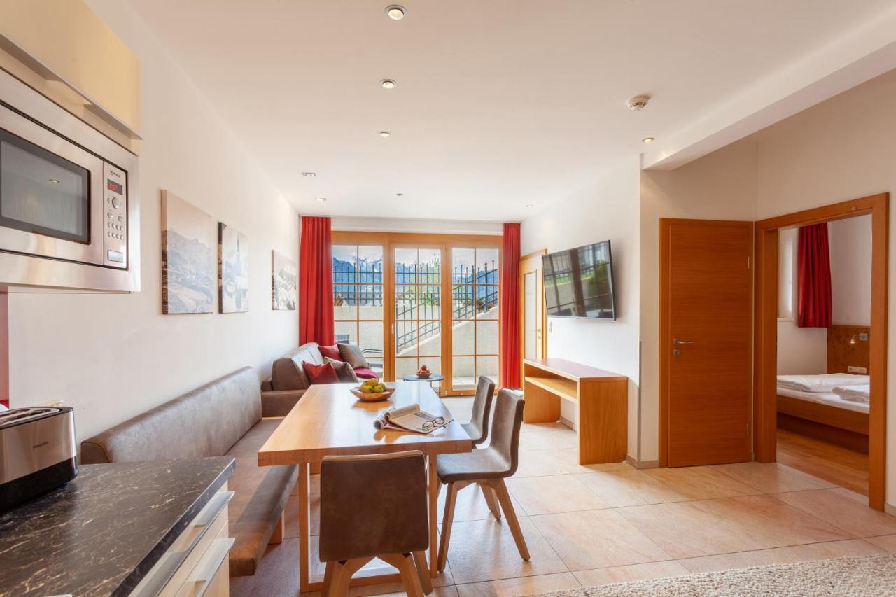 Apart-Hotel Alpinsonnenresidenz Fiss Bagian luar foto