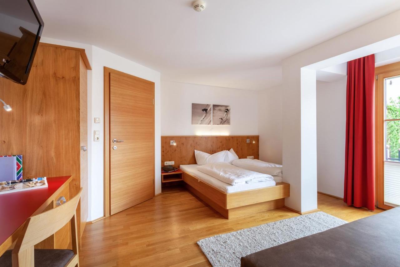 Apart-Hotel Alpinsonnenresidenz Fiss Bagian luar foto