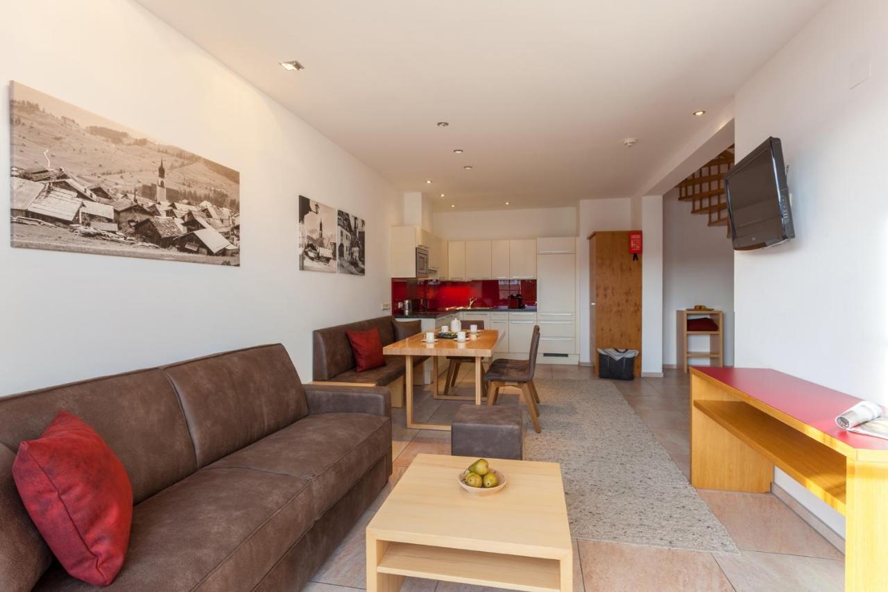 Apart-Hotel Alpinsonnenresidenz Fiss Bagian luar foto